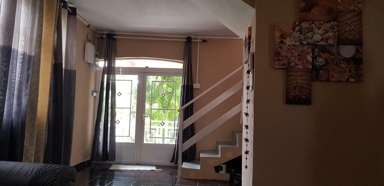 La Casa Mia Guesthouse La Gaulette Zewnętrze zdjęcie